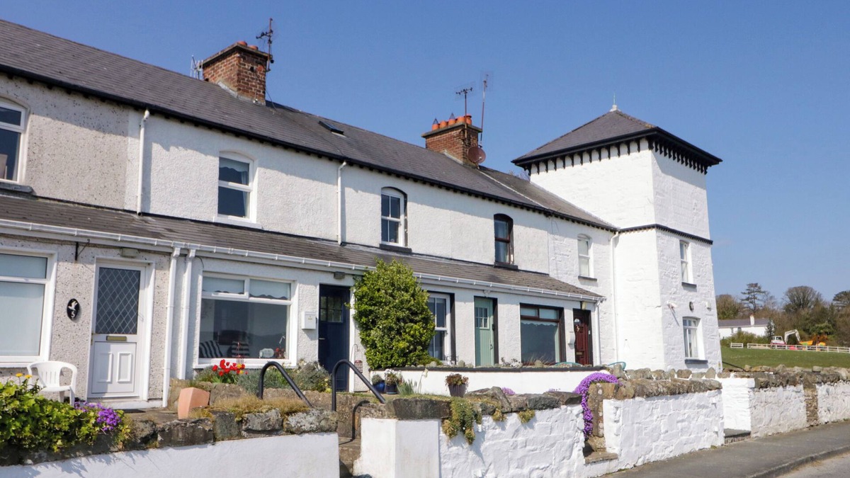 Rathmullan Cottage | 3 COASTGUARD STATION, family friendly in Rathmullan, County Donegal