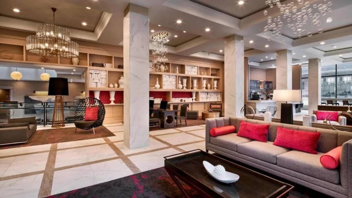 Downtown Baltimore Hotel | 3 Downtown Rooms | Short Drive to Baltimore Museum of Art and National Aquarium