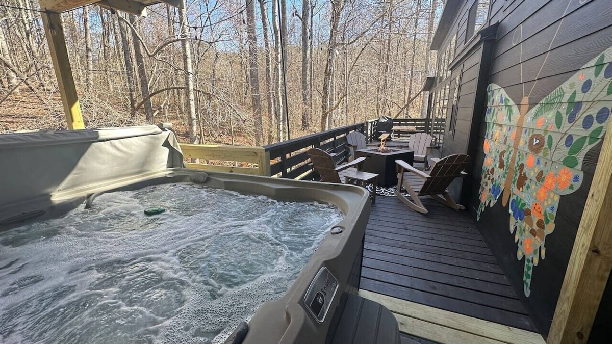 Mentone House | 3 Homes on Blueberry Farm - Waterfall, Game Room