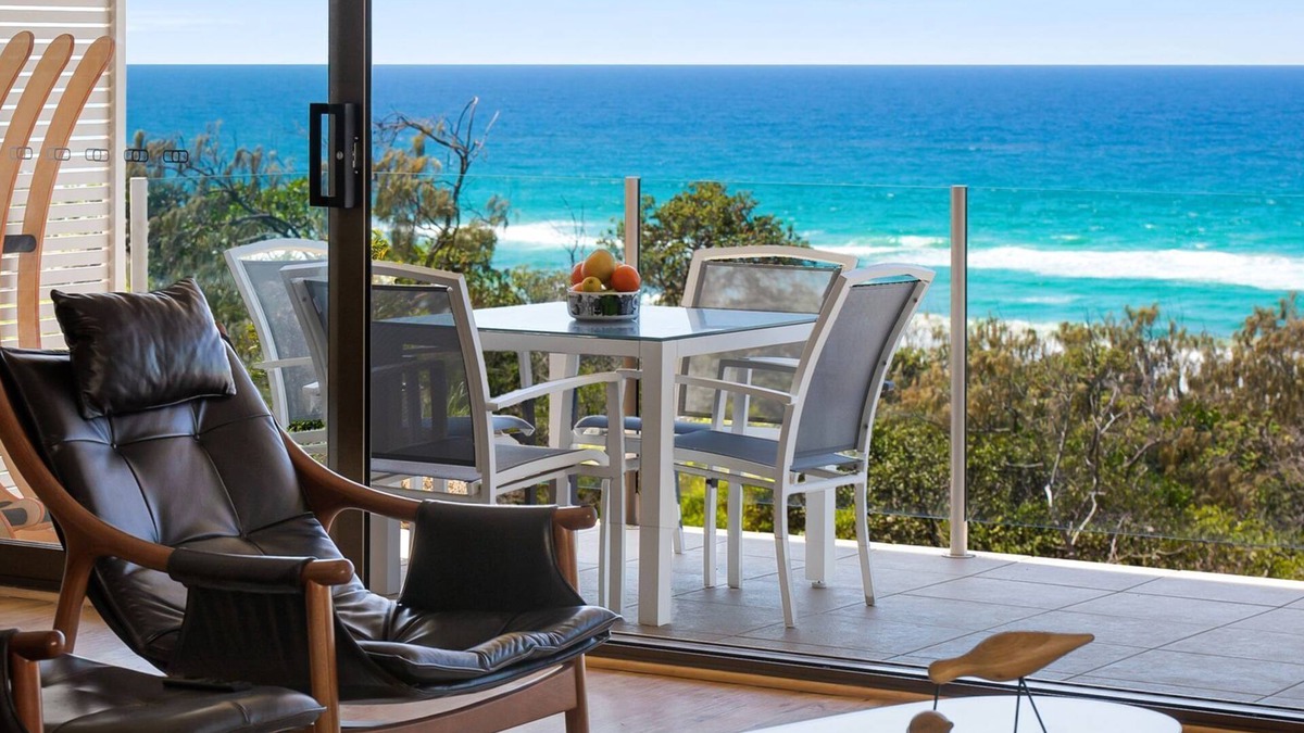 Sunrise Beach Apartment | 3 Kayannee, 5 Tingira Cres