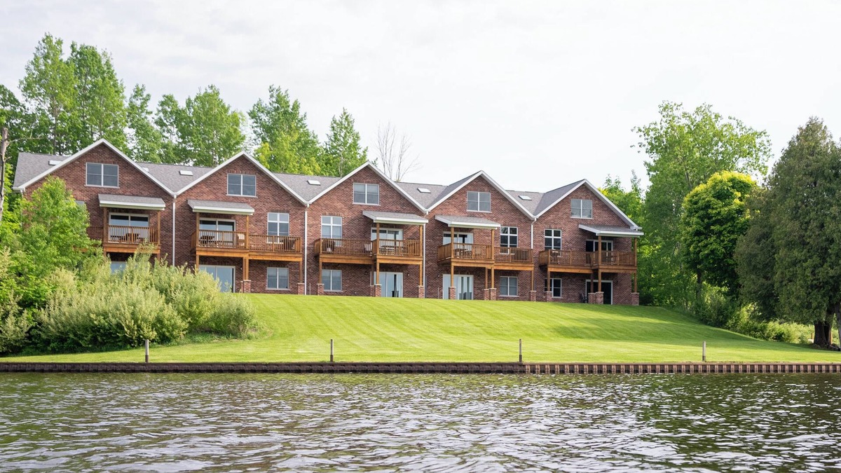 Ludington Condo | #3 Lake Front Condo - Hamlin Lake, Ludington, MI - 10 Guests