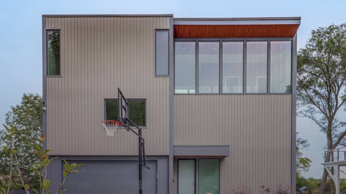Miller Beach House | 3 levels Modern House with amazing view to the lake from balconies