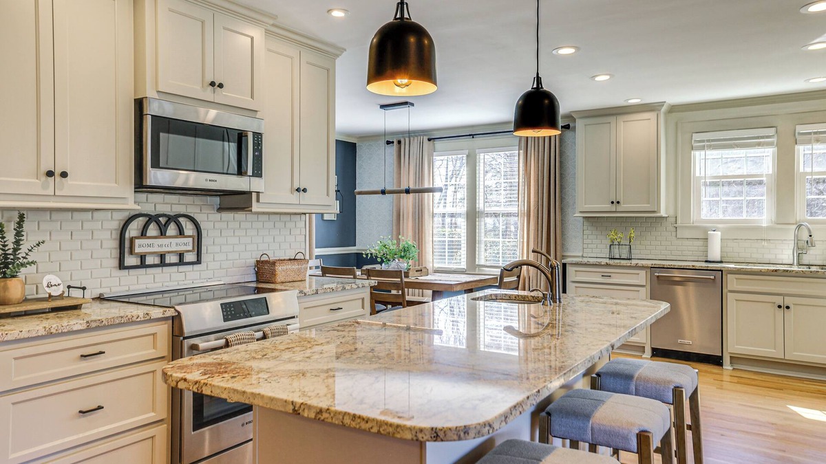 Greer House | 3 Mi to Dtwn Greer: Mountain-View Home!
