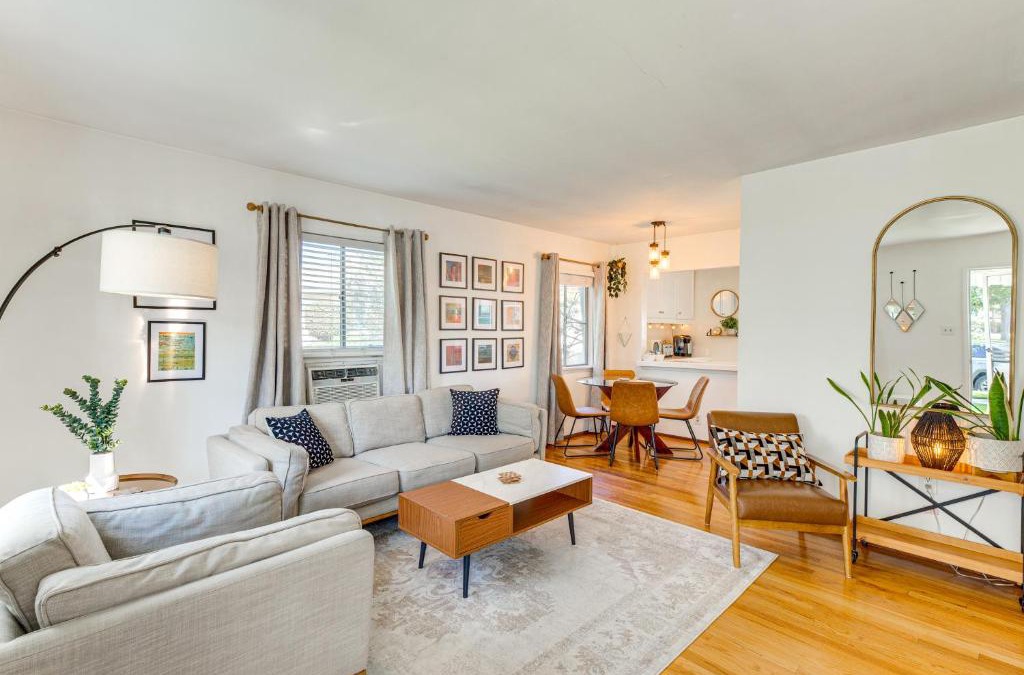 Magnolia Park House | 3 Mi to Universal Studios Chic Home with Yard!