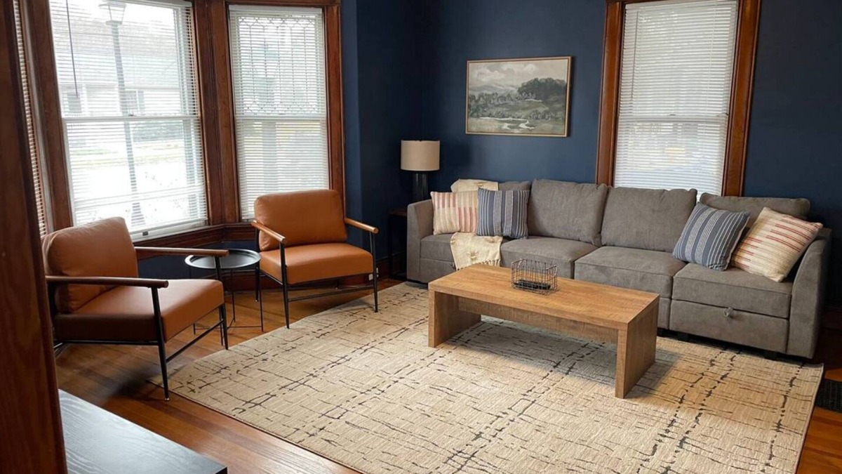 Utica House | 3 min to Starved Rock and 1 block from downtown.