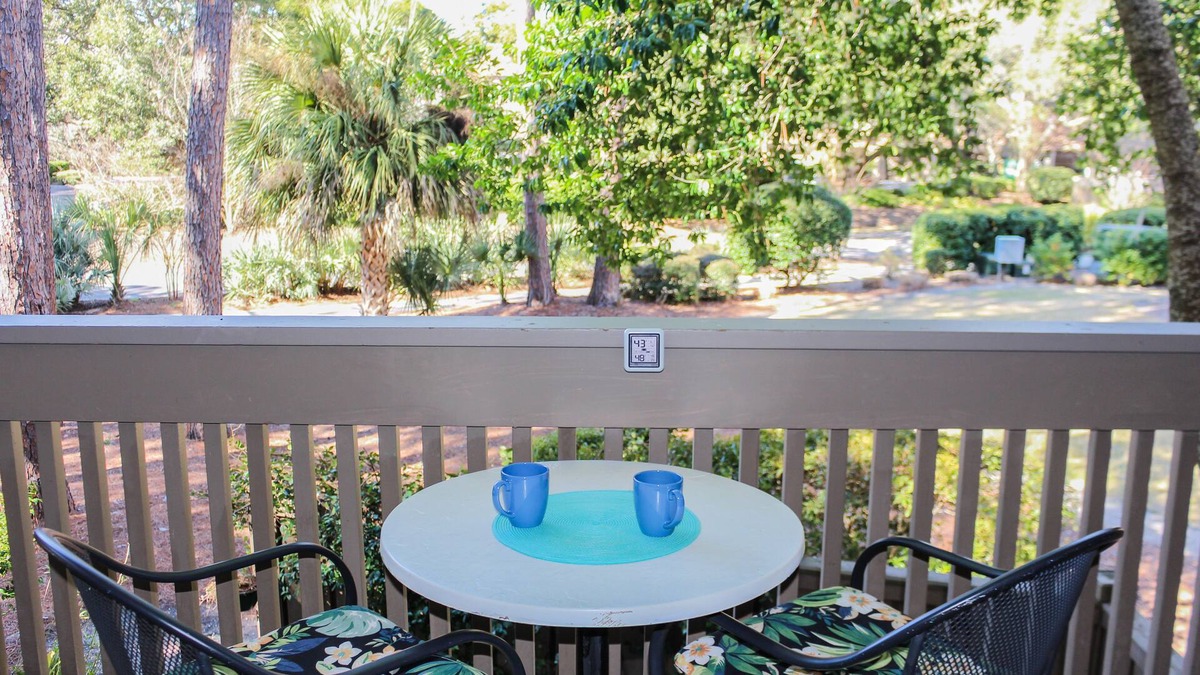 South Beach Condo | 3 Min Walk to Beach & Marina-Free Bikes/Pool/Tennis