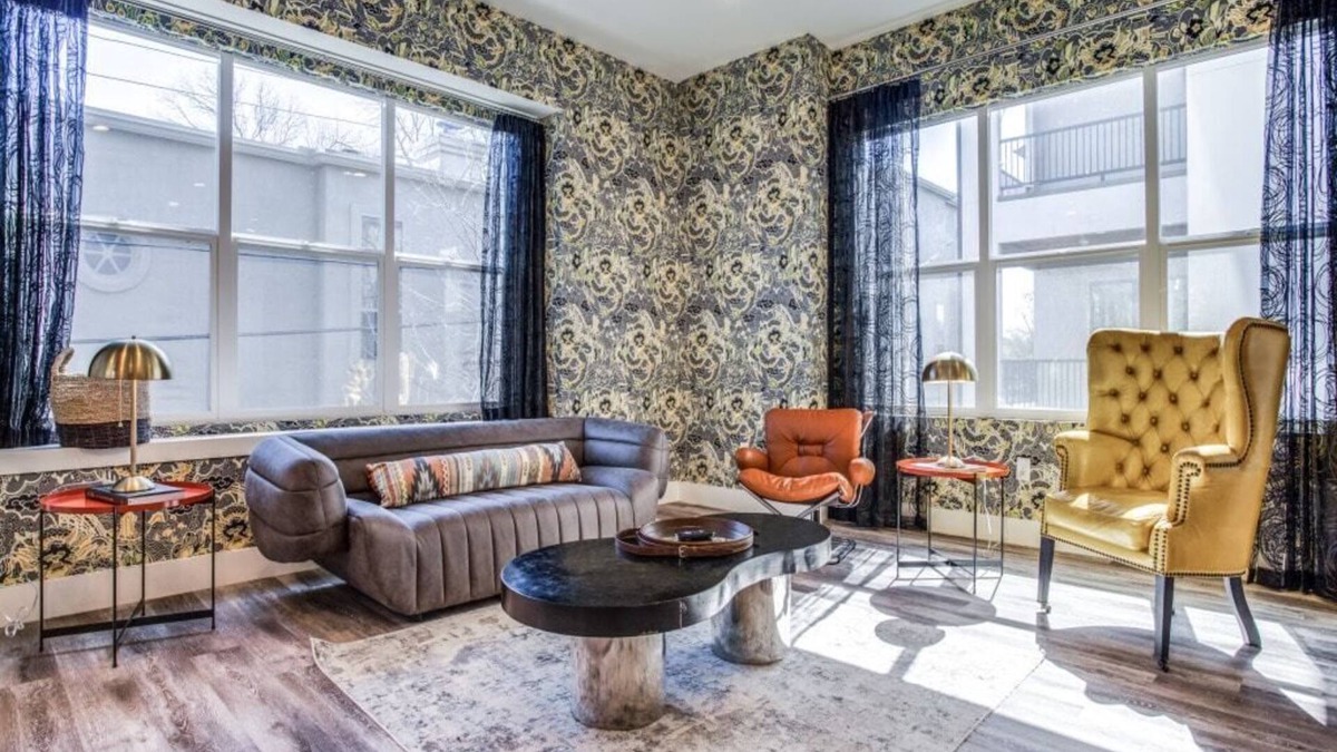 Oak Lawn House | 3 Modern Townhomes Side bySide
