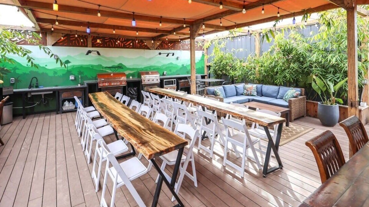 Stockton Hotel | 3 Resort Suites with kitchen + Event Space Access