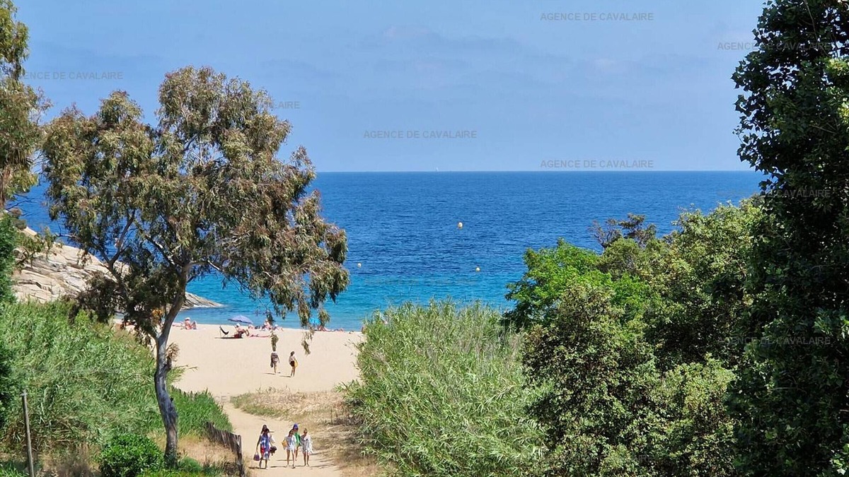 Cavalaire-sur-Mer Apartment | 3-room apartment in Cavalaire-sur-Mer - Terrace with sea view and parking