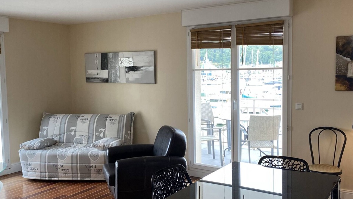 Port Guillaume Apartment | 3-room apartment with elevator in Dives-sur-Mer