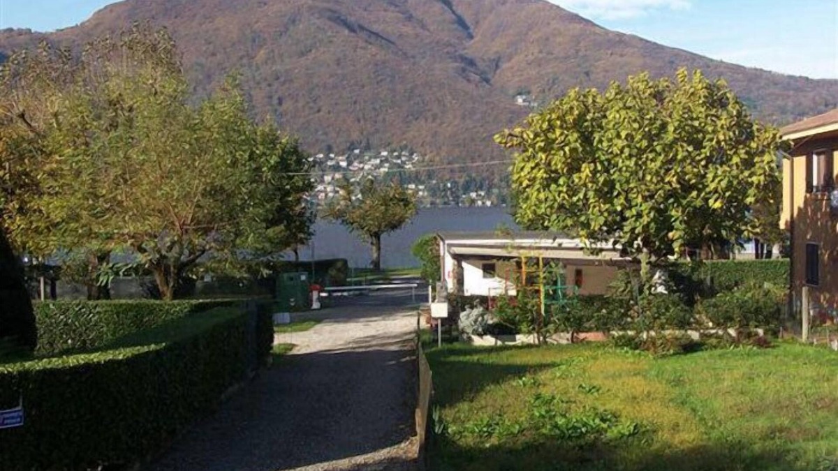 Maccagno Apartment | 3-room apartment only 100 m from the beach and the lake promenade