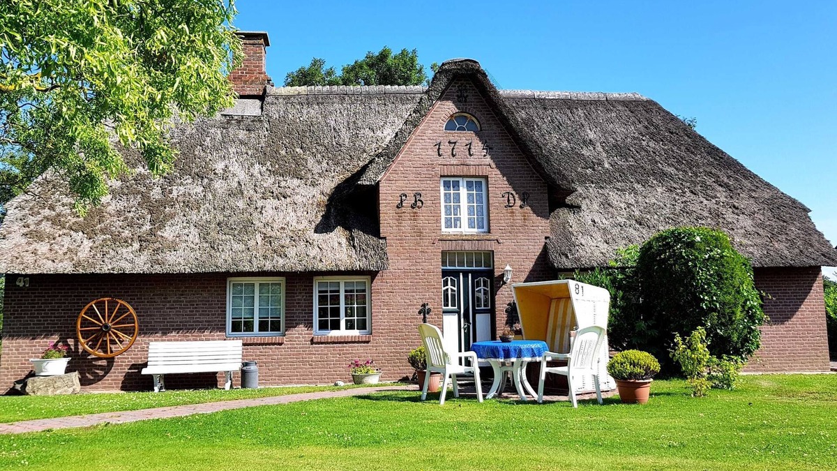 Großmorsum Apartment | 3-room holiday house - Friesenhaus Martensen