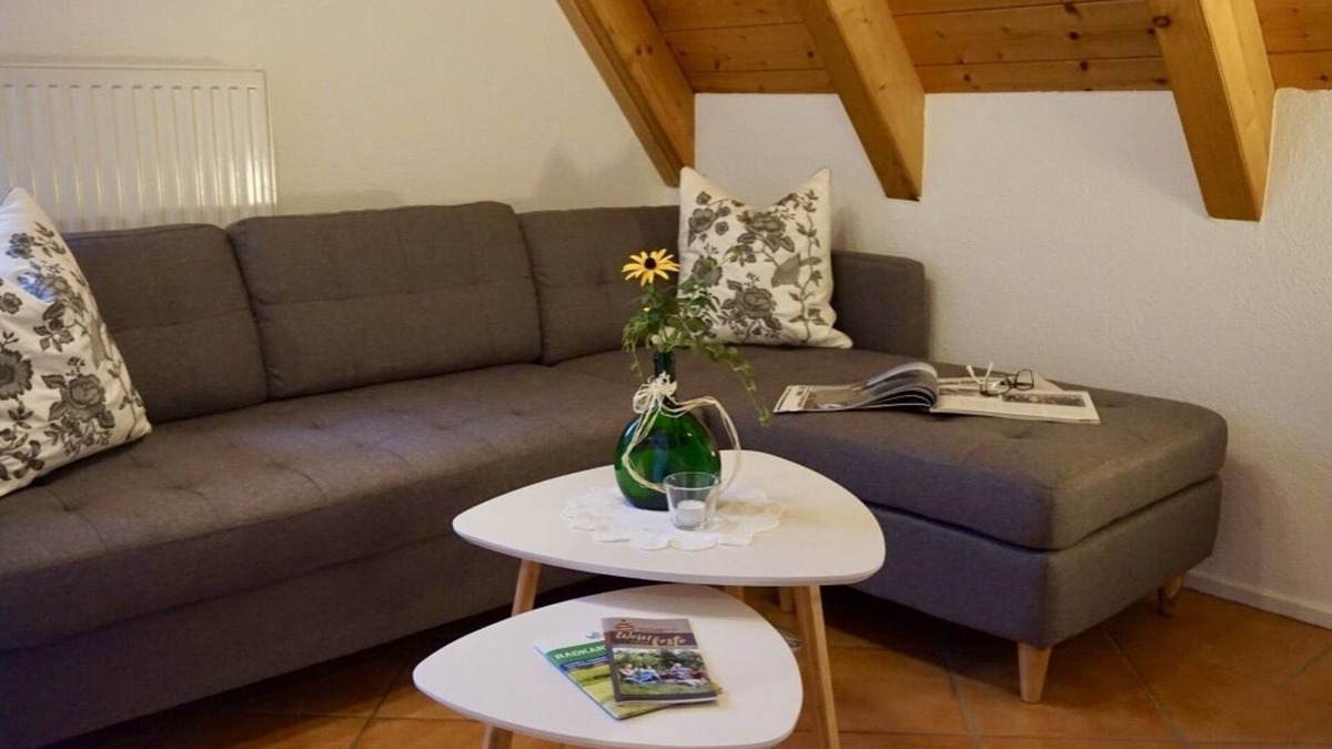 Sugenheim Apartment | 3-room non-smoking apartment with spacious balcony