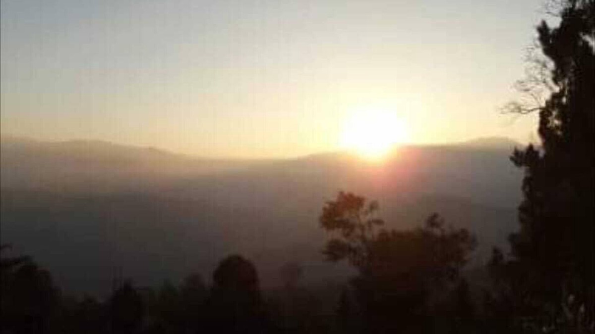 Turuk Hotel | 3. Room with attached bathroom -Parking & wifi