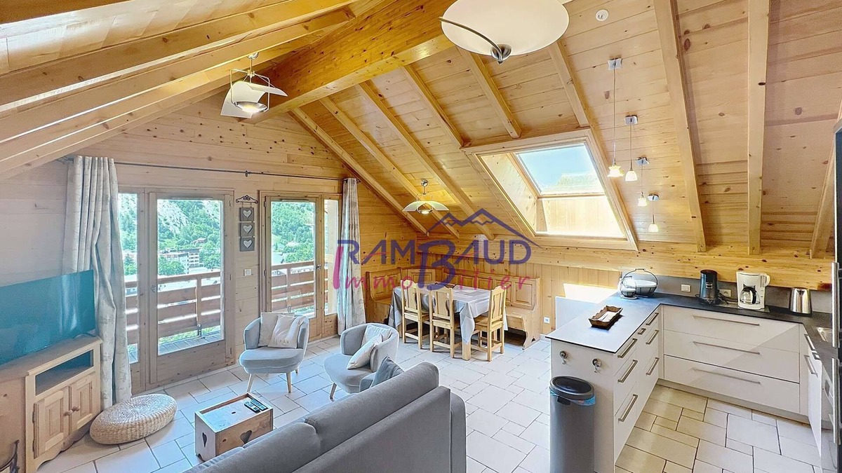 Valloire Apartment | 3 rooms 6 beds Foot of slopes Covered parking