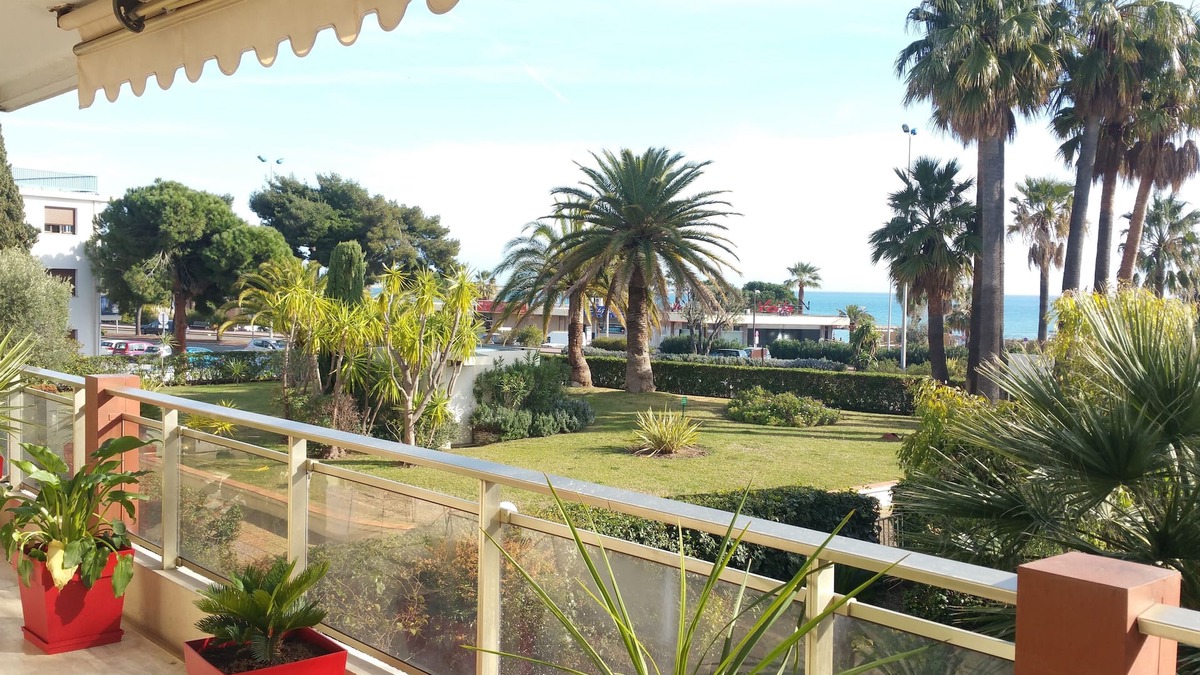 Saint-Laurent-du-Var Apartment | 3 ROOMS 65 M2 SEASIDE-BEACHES/PORT/SHOPS