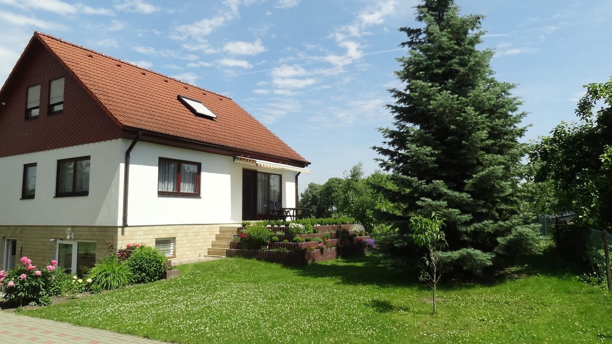 Crussow Apartment | 3 star apartment with pool, family friendly, with dog, near the lake in great nature