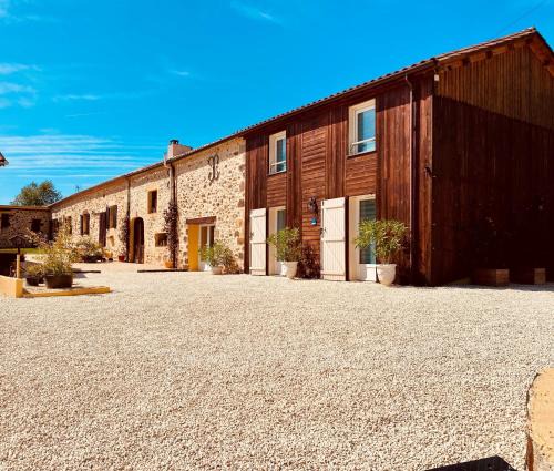 Capdrot House | 3-Star Tourism Rated Holiday Home with Air Con and Private Heated Pool - 40 Mins from Bergerac