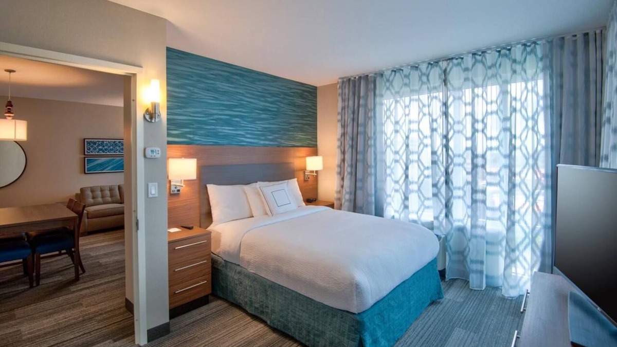 Flagami Hotel | 3 Units | Comfortable & Modern Stay | Near Miami Airport