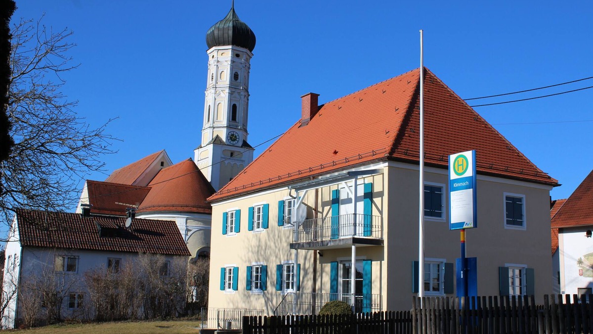 Schwabmuenchen House | 3 very well furnished holiday homes. also for 2 families or 16/14/11 people