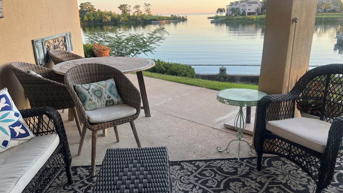 Lewisburg Condo | 30 Day Minimum - Waterfront Condo Retreat with Spectacular Views