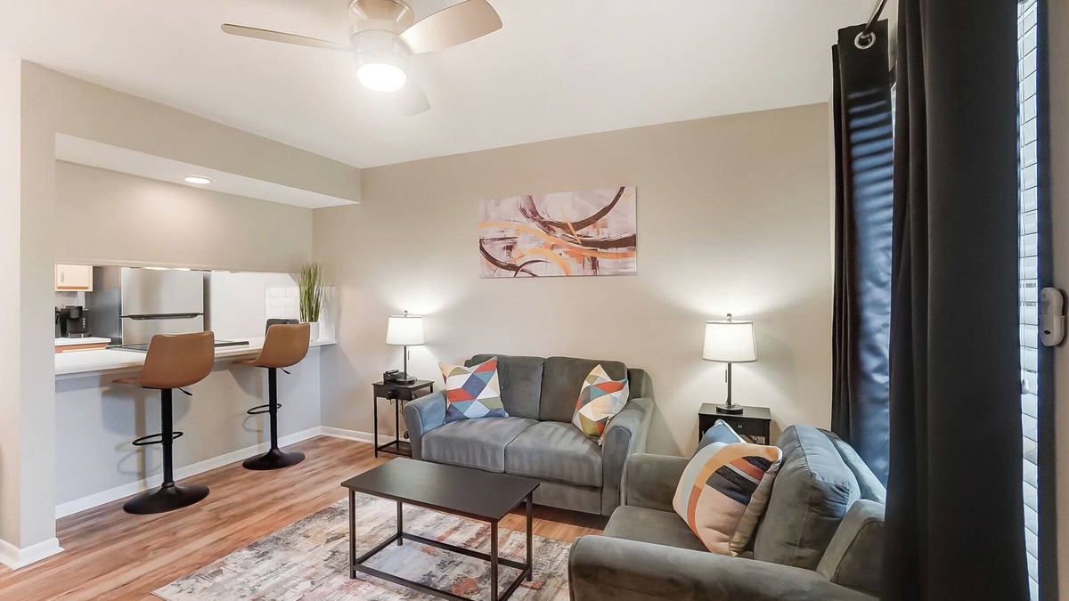 McAlpine Condo | 30+ DAY STAY - SOUTH CHARLOTTE CONDO #2