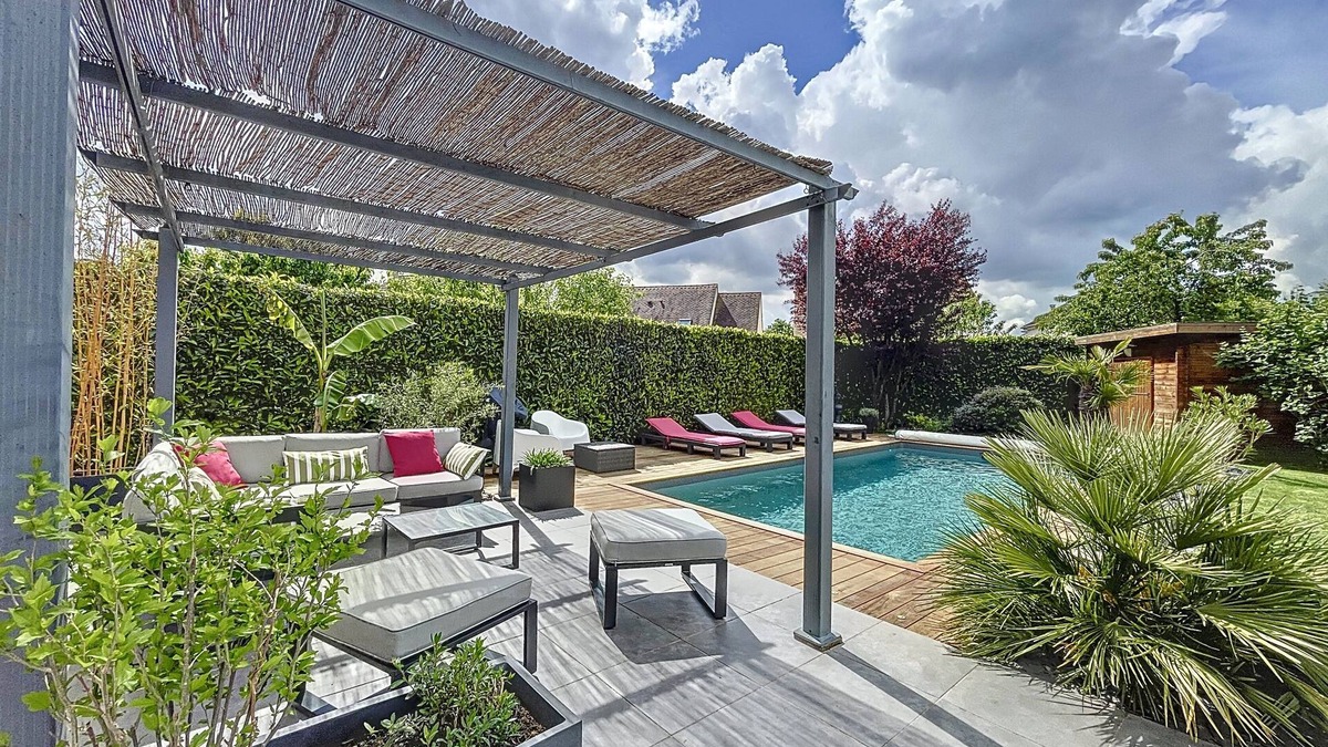 Saint-Pierre-du-Perray House | 30 KM from Paris, quiet house with heated swimming pool