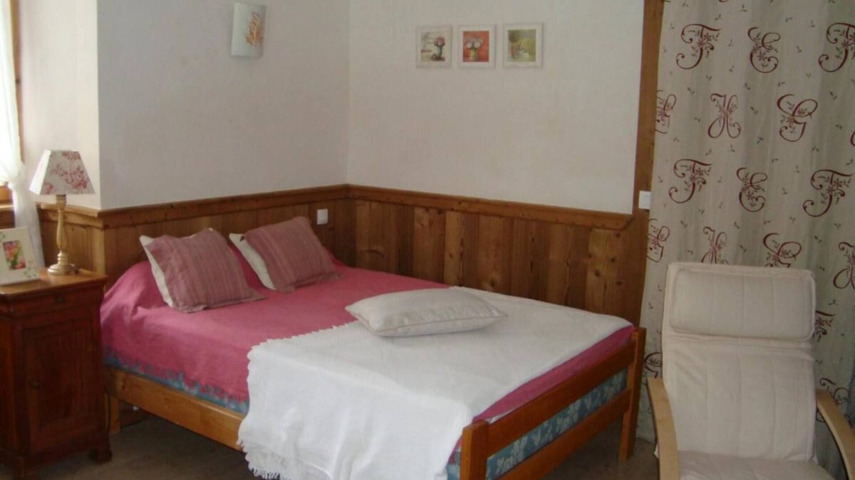 Areches Apartment | 300m from ski slopes, parking, tv, 47m², Arêches-Beaufort