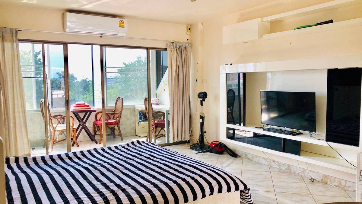 Pratumnak Hill Condo | 303 40sqm jomtien hill resort