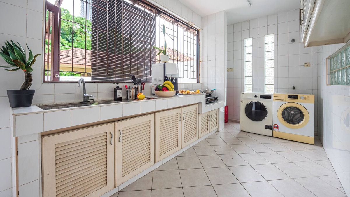 Malaysian Police Training Centre Villa | 30Pax 5BR Luxurious 57ft Pool KL