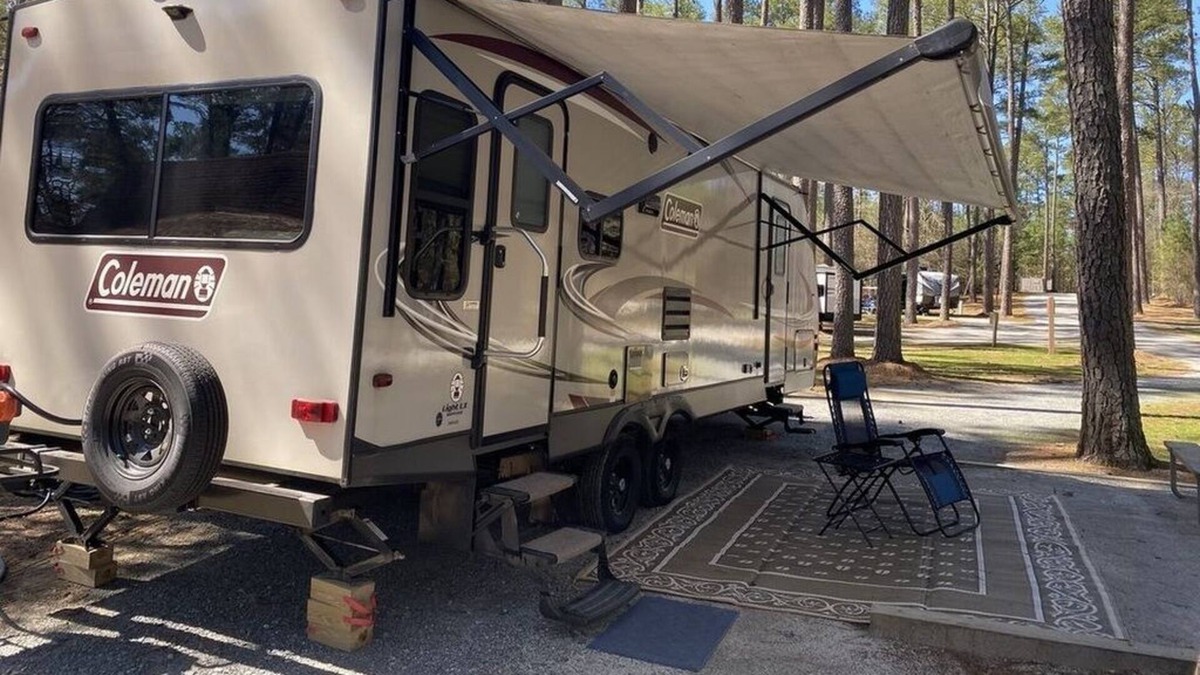 Berwick House | 31' Coleman RV at River Oaks RV Park