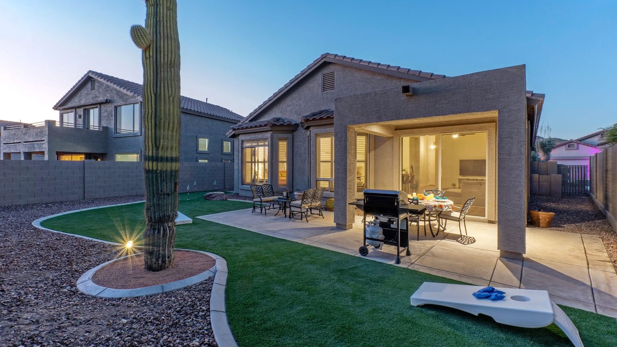 Las Sendas House | 31 Day Rental: Park View, Near Golf & Trails, Comm Htd POOL & Spa, Putt Green, Corn Hole