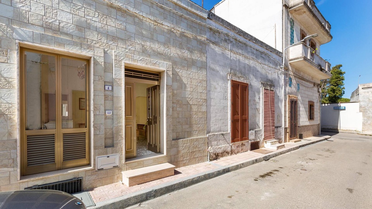 Sava House | 3232 Casa di Pino by BarbarHouse