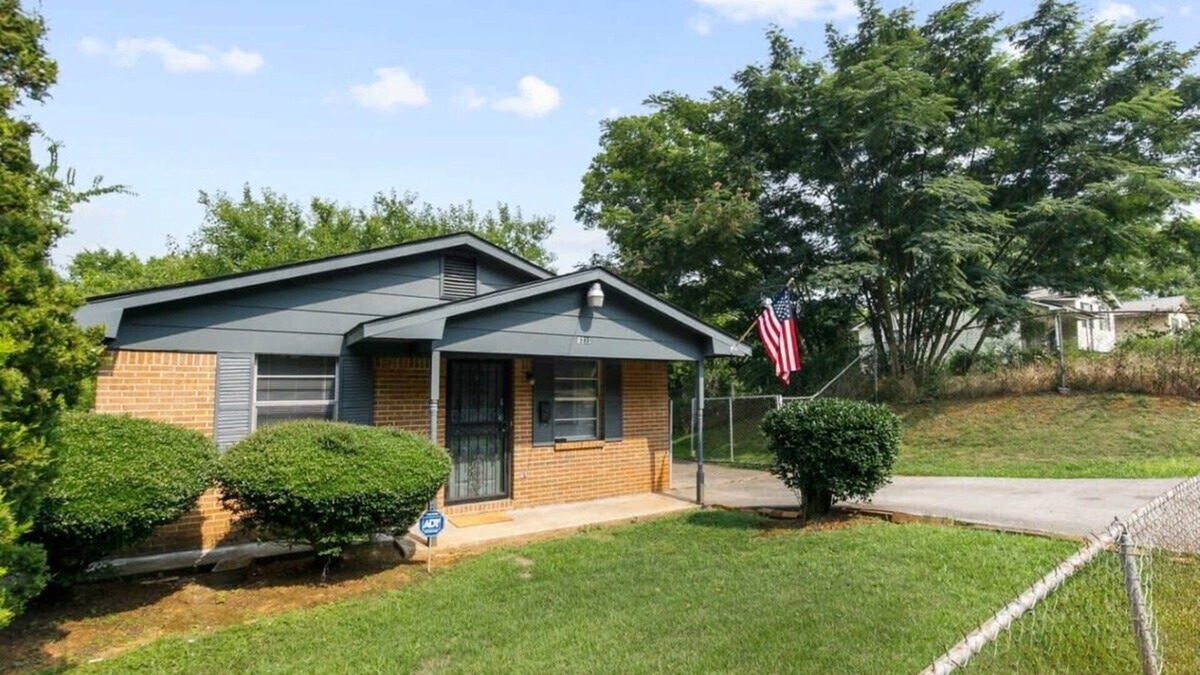 Norwood House | 32nd Norwood Nest