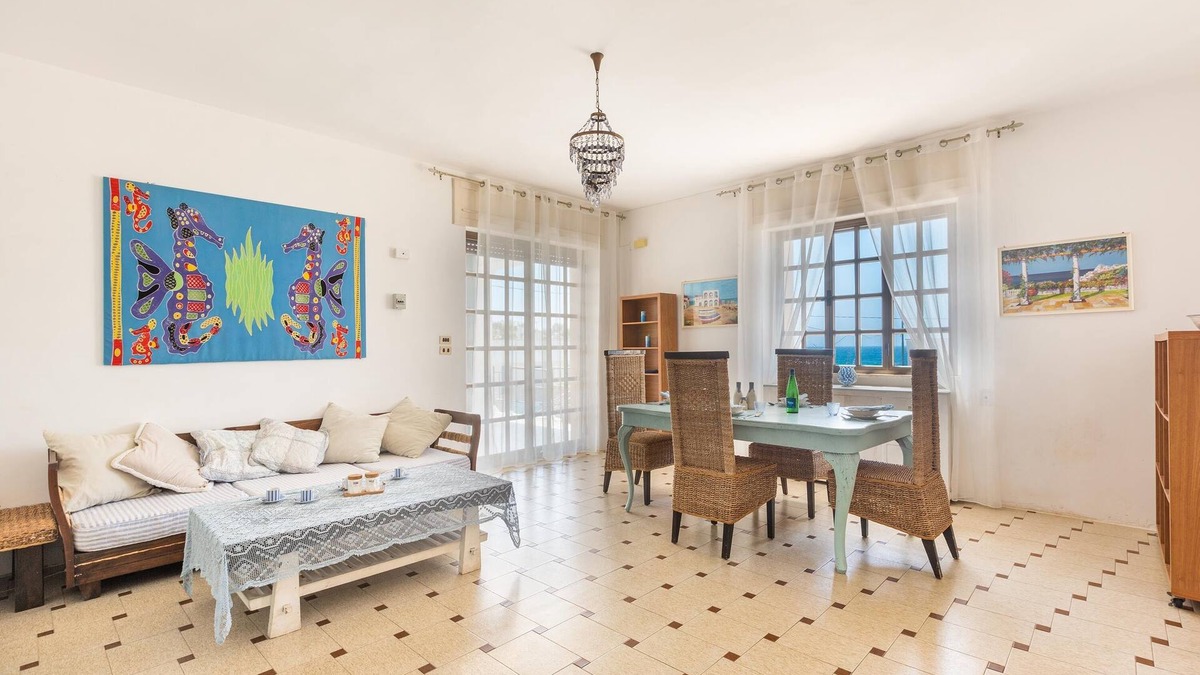 Capilungo House | 3315 Villetta Carmela by Barbarhouse