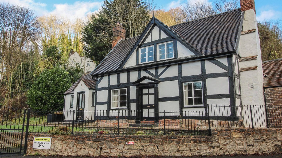 Coalbrookdale Cottage | 34 The Wharfage