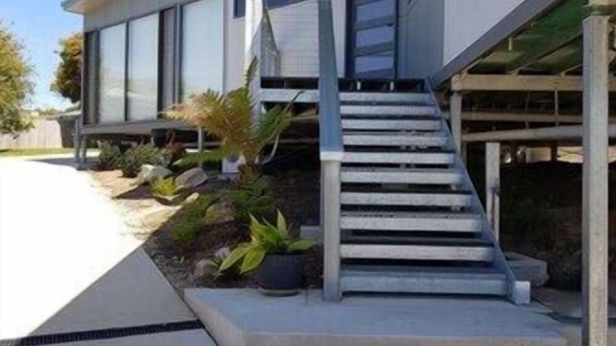 Mallacoota House | 35 Vista Drive Mallacoota