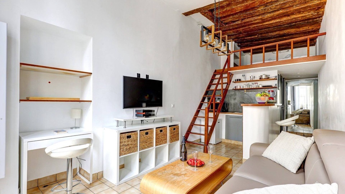 Saint-Merri Apartment | 378 Suite Verrerie - Superb studio in Paris