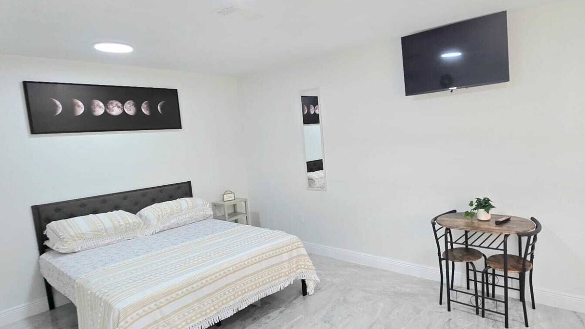 Clearwater Apartment | #38 Belcher unit 2