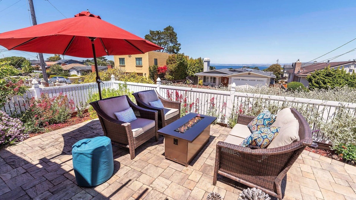 Monterey House | 3827 Betsy's Nest - Adorable Monterey Cottage