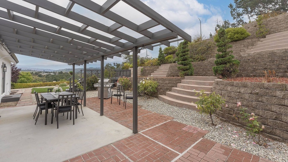 Del Rey Oaks House | 3896 Gather And Rest 3 Bedroom Home by Redawning
