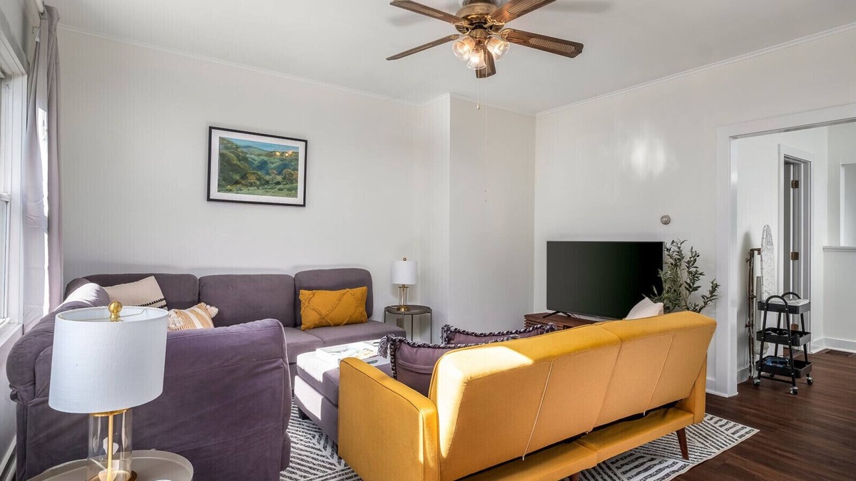 Williamstown House | 3bd 2ba Townhouse. Walkable to College and walking paths. Longer stays welcome