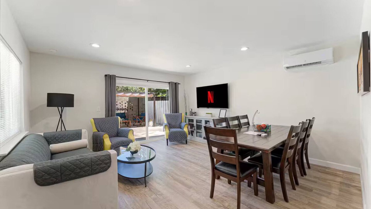 Monrovia House | 3Bed 2Ba l DTLA l Hollywood l Disneyland l Free Parking