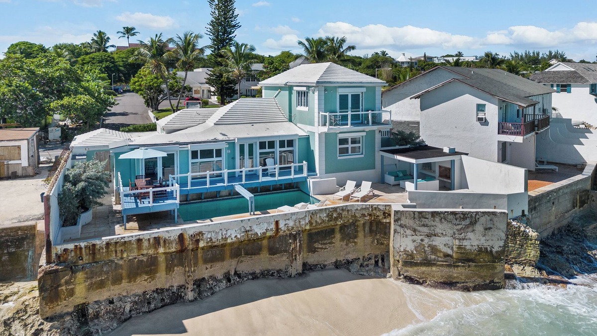 Gambier Villa | 3Bed Beach Home with Pool