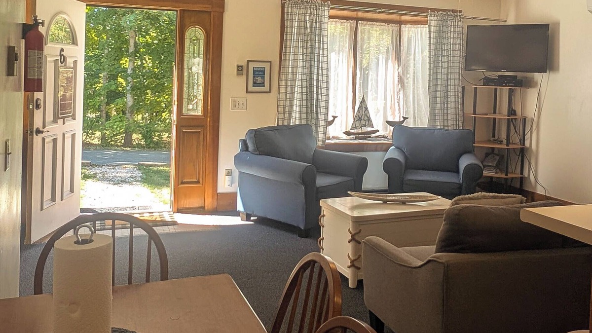 Bar Harbor House | 3Bedroom2Bath CarriageHouse Pet Friendly