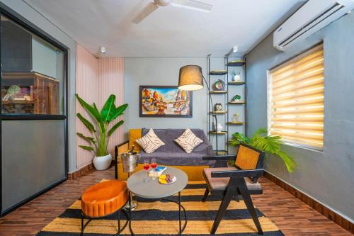 Hauz Khas Apartment | 3BHK Spacious Stay-Bunk & King Beds-Hauz Khas