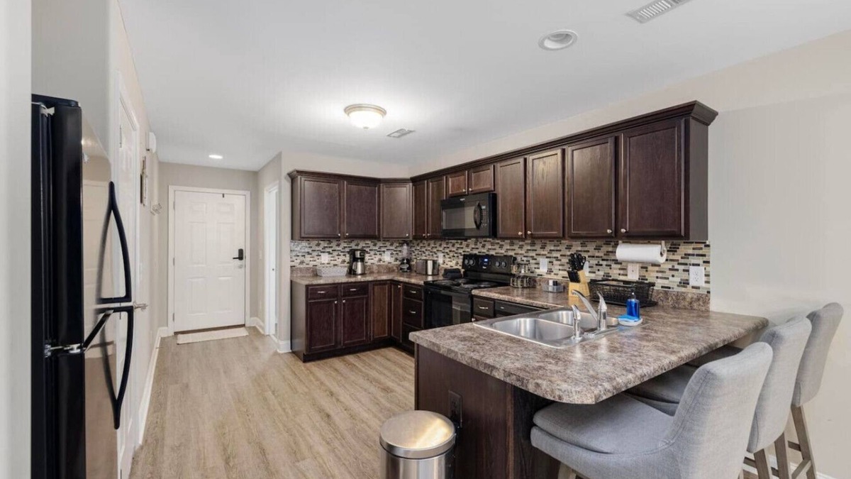 Johnson City Apartment | 3BR 2.5BA condo near downtown JC