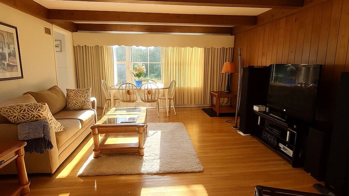 Wauwatosa House | 3BR 2BA Updated Home by Hospitals, MCH Dogs ok Short Long Term in Wooded Setting
