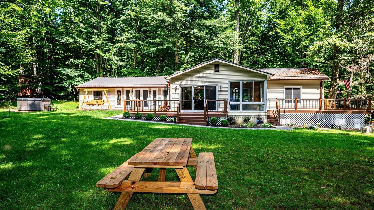 Nashville House | 3BR, 3.5 BA Secluded Home