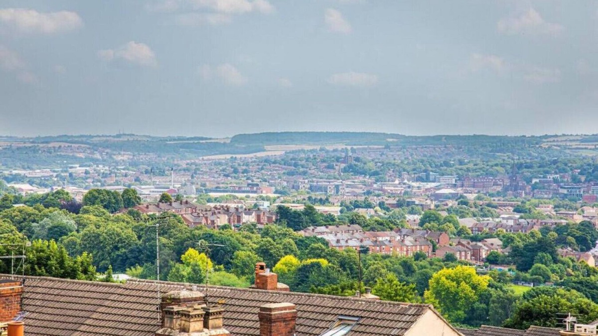 Rotherham House | 3BR Contractor House Great Location Meadowhall Rd